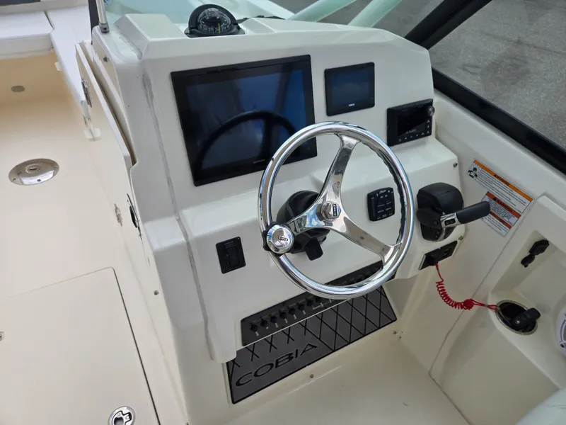 Slide: The Image of Cobia 240 DUAL CONSOLE 2023 - 17