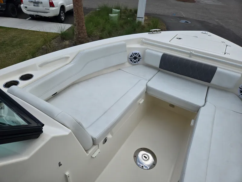 Slide: The Image of Cobia 240 DUAL CONSOLE 2023 - 21