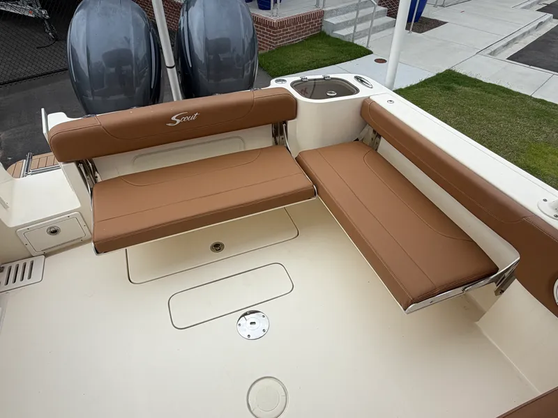 Slide: The Image of Scout 255 DORADO 2017 - 9
