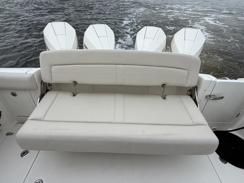 Slide: The Image of Boston Whaler 380 Realm 2022 - 5