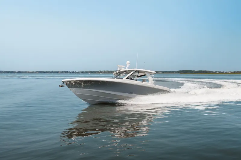 Slide: The Image of Boston Whaler 380 Realm 2022 - 22
