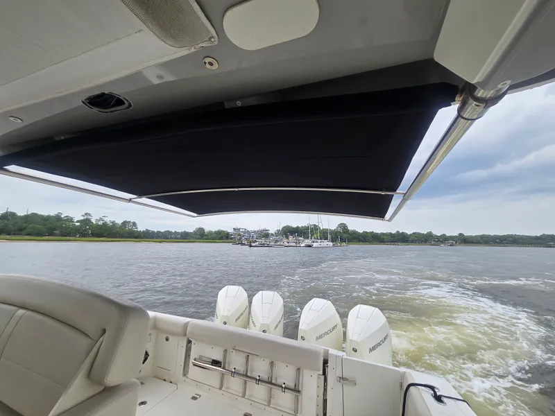Slide: The Image of Boston Whaler 380 Realm 2022 - 4