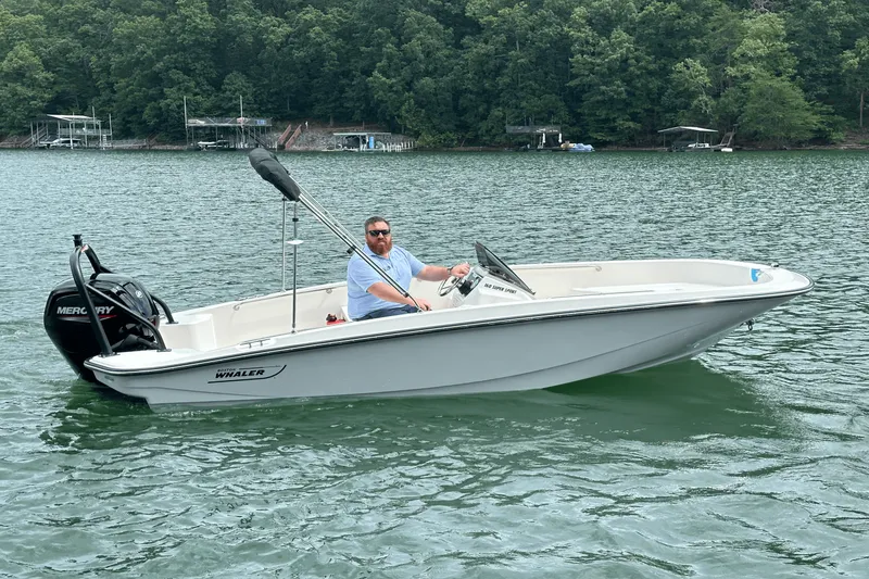 Slide: The Image of Boston Whaler 160 Super Sport 2026 - 1