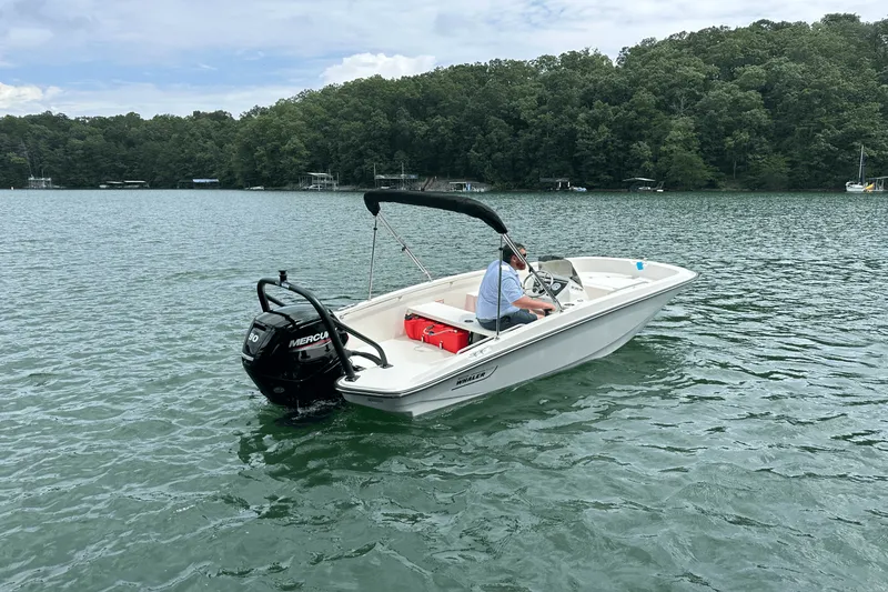 Slide: The Image of Boston Whaler 160 Super Sport 2026 - 9