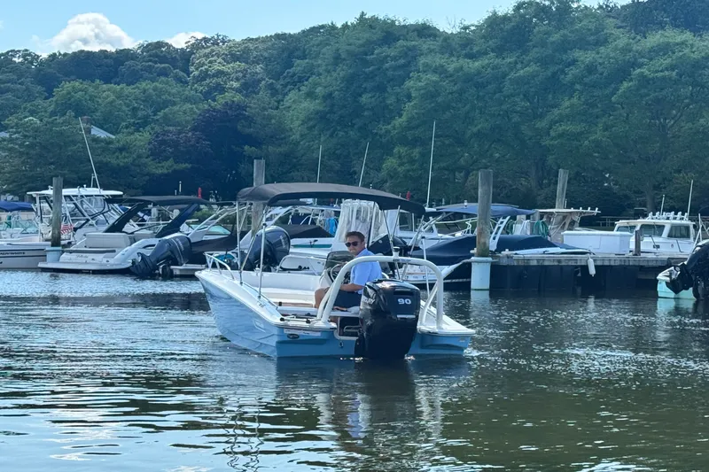 Slide: The Image of Boston Whaler 160 Super Sport 2027 - 22
