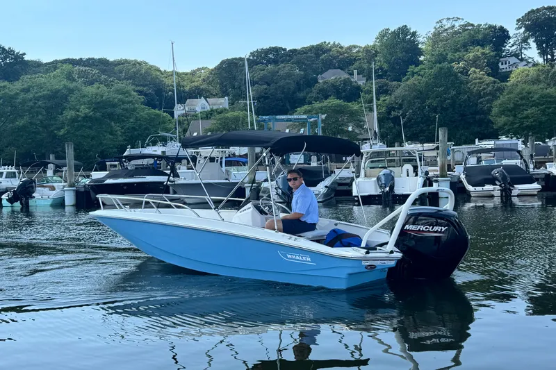 Slide: The Image of Boston Whaler 160 Super Sport 2027 - 3