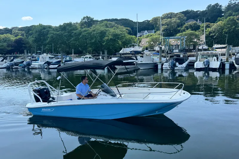 Slide: The Image of Boston Whaler 160 Super Sport 2027 - 1