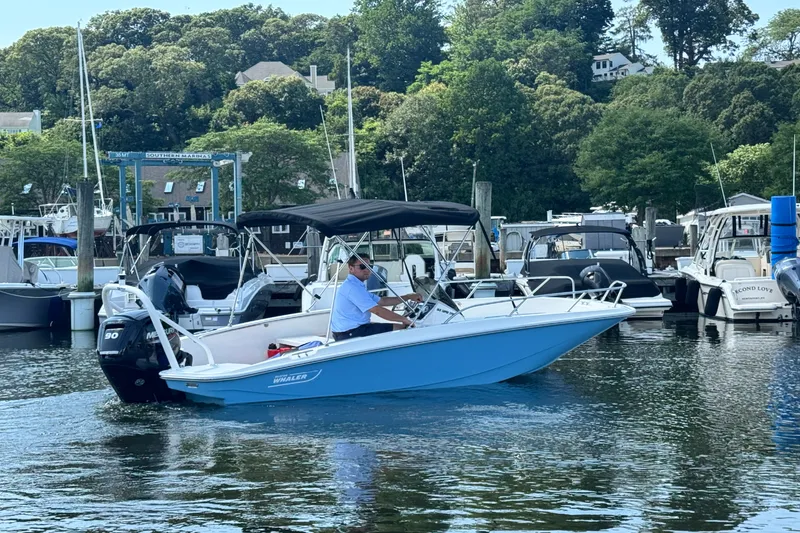 Slide: The Image of Boston Whaler 160 Super Sport 2027 - 21