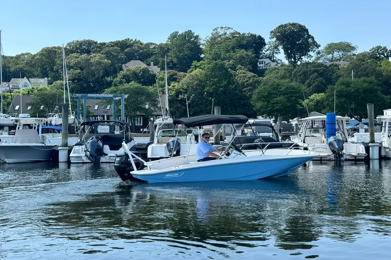 Slide: The Image of Boston Whaler 160 Super Sport 2027 - 20