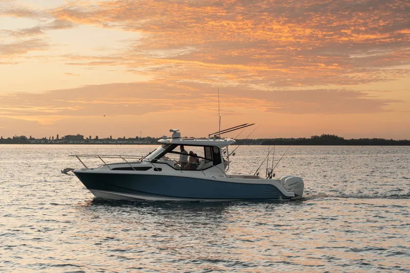 Slide: The Image of Boston Whaler 325 Conquest 2027 - 9