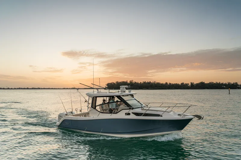 Slide: The Image of Boston Whaler 325 Conquest 2027 - 5
