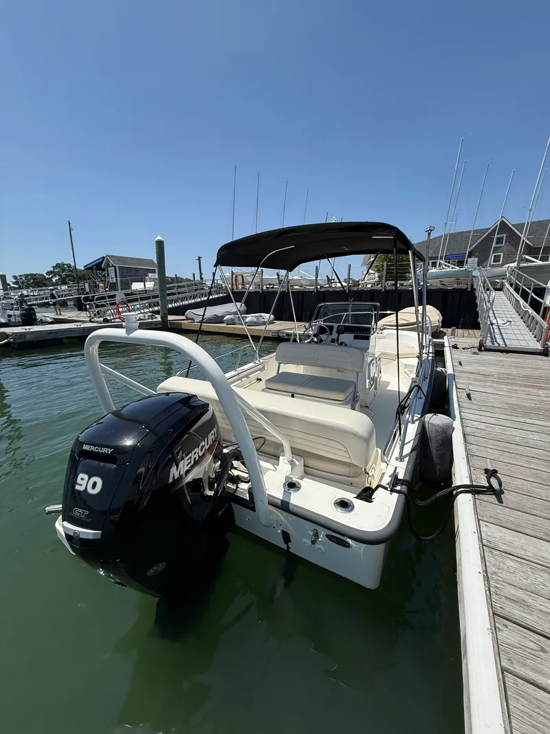 Slide: The Image of Boston Whaler 170 MONTAUK 2022 - 2
