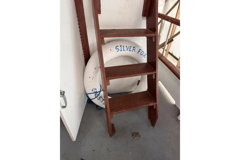 Slide: The Image of Custom Yukon 42 Trawler 2000 - 19
