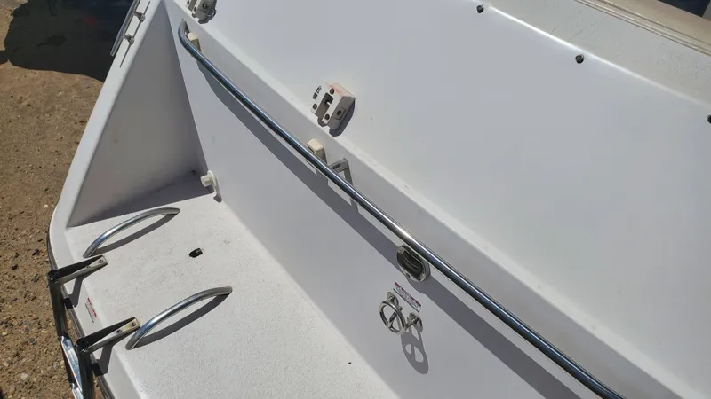 Slide: The Image of 1997 Chaparral Signature 29 boat stern with swim platform and rail. - 36