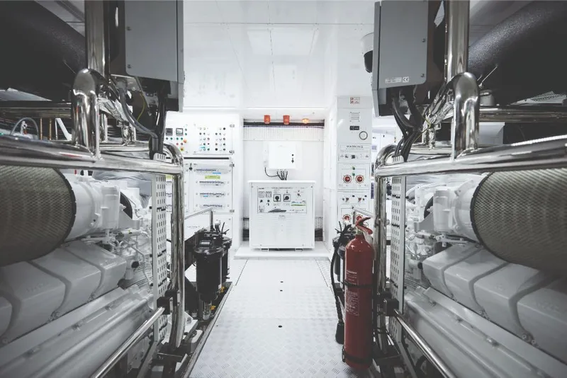 Slide: The Image of Azimut Trideck 2023 - 60