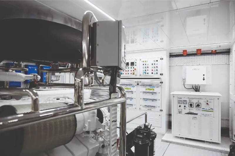 Slide: The Image of Azimut Trideck 2023 - 61