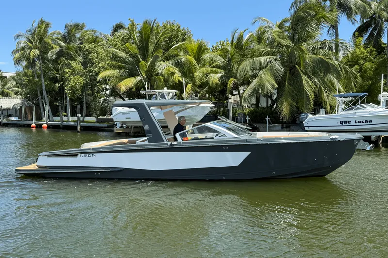 Slide: The Image of Aviara AV 32 2022 - 1