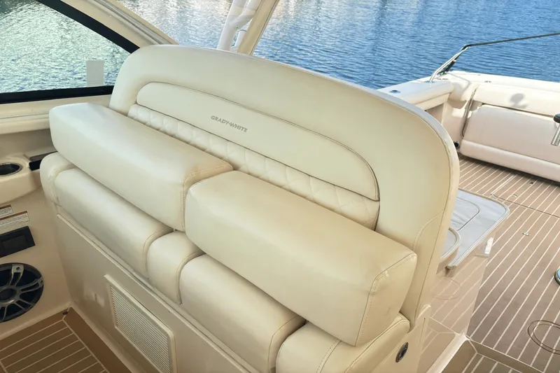 Slide: The Image of Grady-White FREEDOM 375 2020 - 23