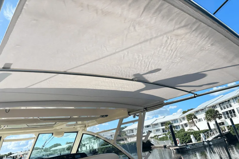 Slide: The Image of Grady-White FREEDOM 375 2020 - 9