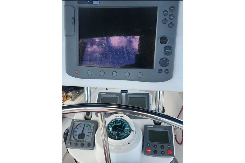 Slide: The Image of Hunter 36 2004 - 4