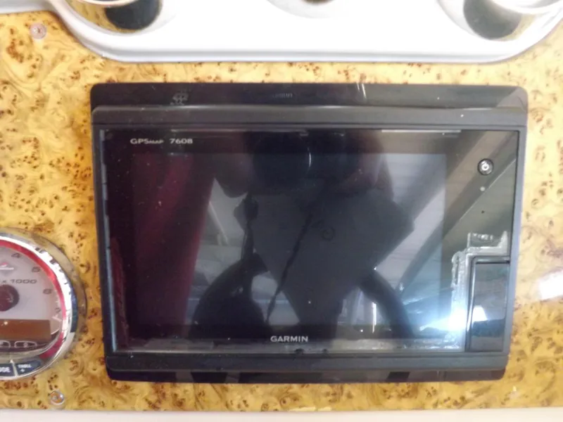 Slide: The Image of Garmin GPSmap 7608 on 2008 Formula 310 Bowrider dashboard. - 18