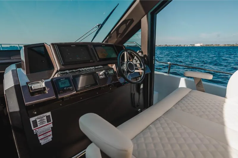 Slide: The Image of Galeon 410 HTC 2023 - 108