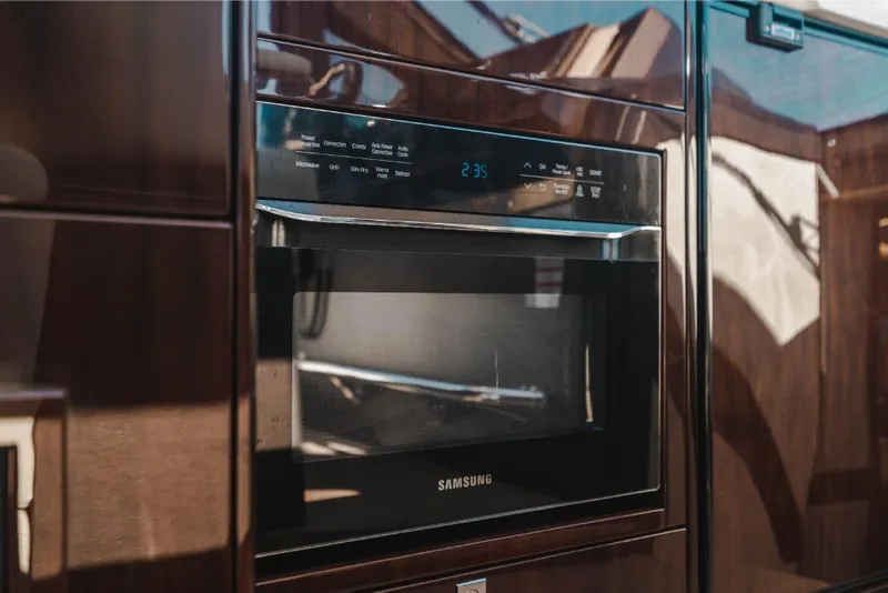 Slide: The Image of Galeon 410 HTC 2023 - 111