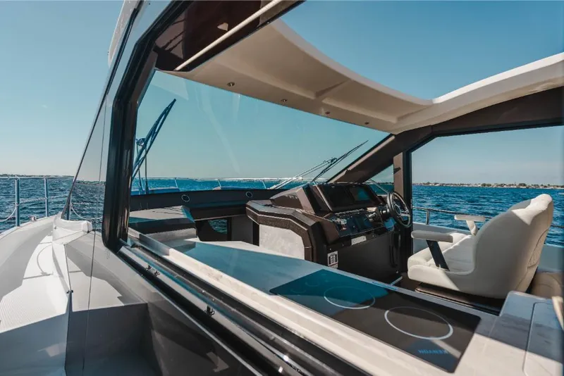 Slide: The Image of Galeon 410 HTC 2023 - 115