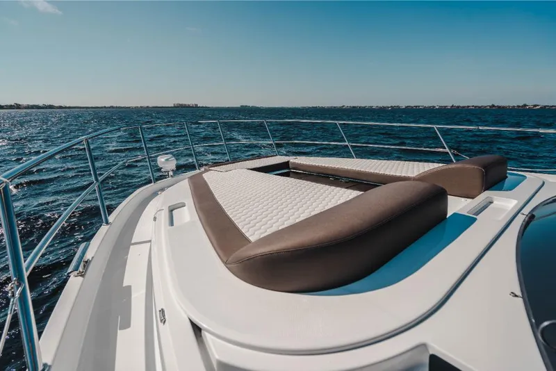 Slide: The Image of Galeon 410 HTC 2023 - 116