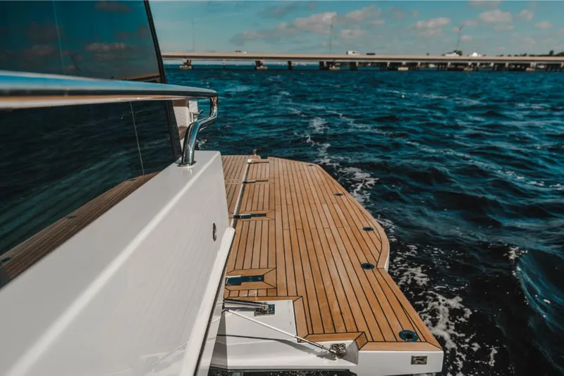 Slide: The Image of Galeon 410 HTC 2023 - 119