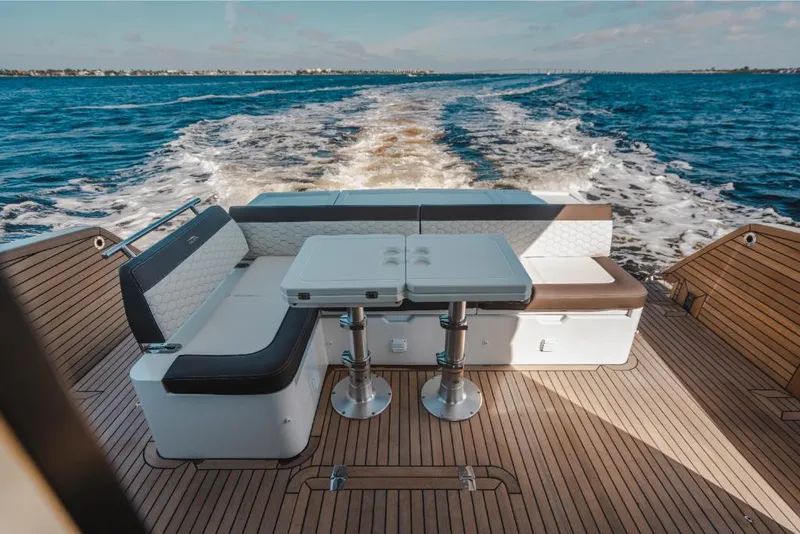 Slide: The Image of Galeon 410 HTC 2023 - 135