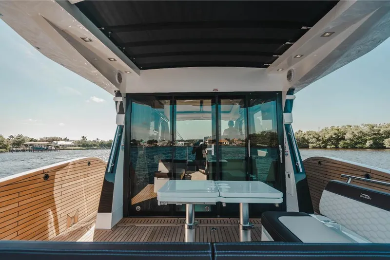 Slide: The Image of Galeon 410 HTC 2023 - 141