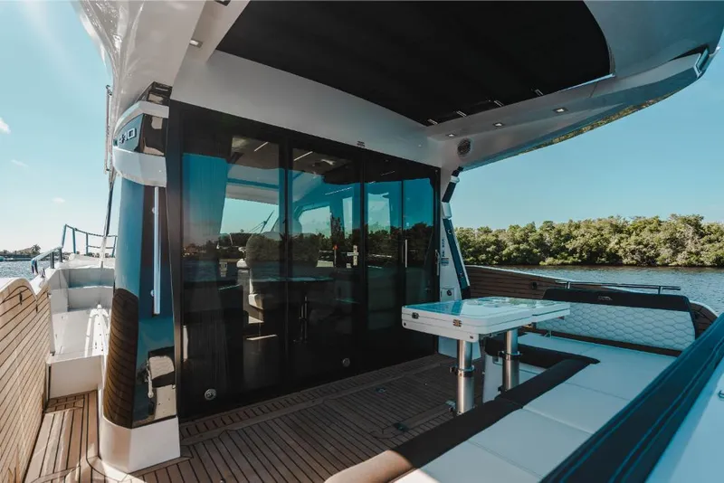 Slide: The Image of Galeon 410 HTC 2023 - 142