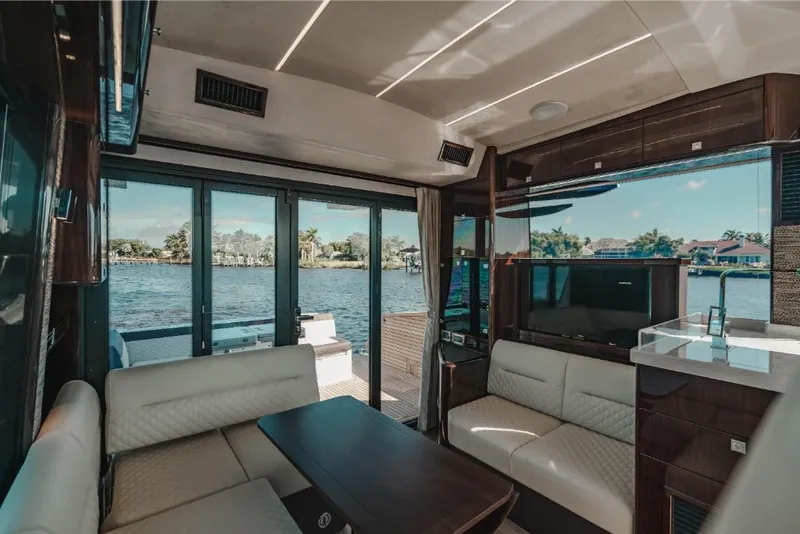 Slide: The Image of Galeon 410 HTC 2023 - 150