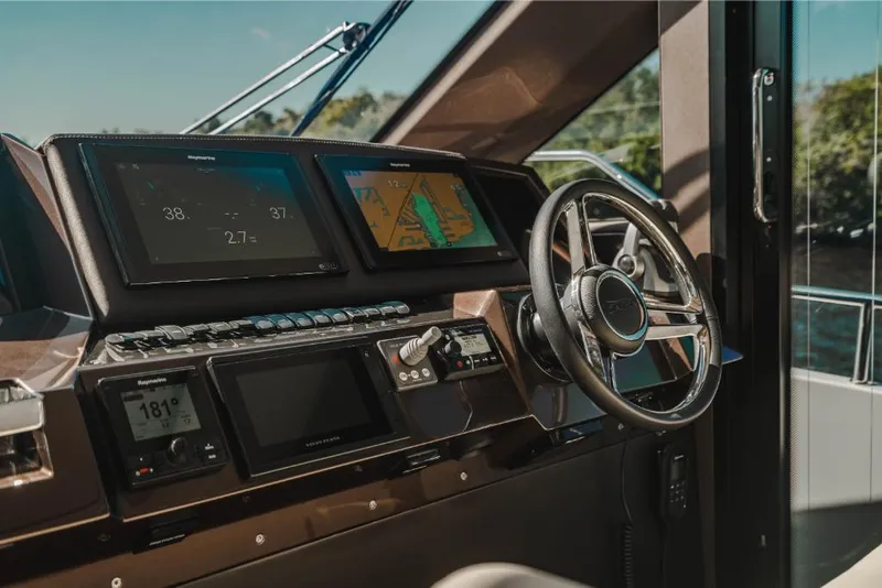 Slide: The Image of Galeon 410 HTC 2023 - 152