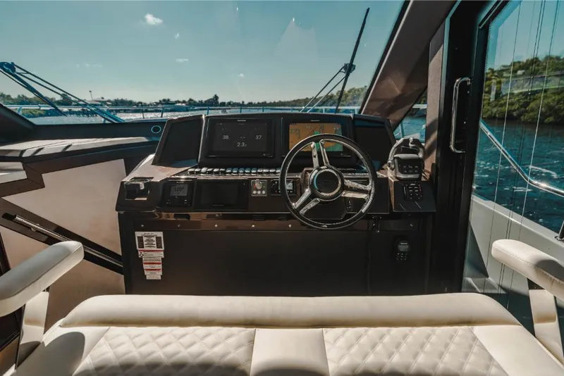 Slide: The Image of Galeon 410 HTC 2023 - 153