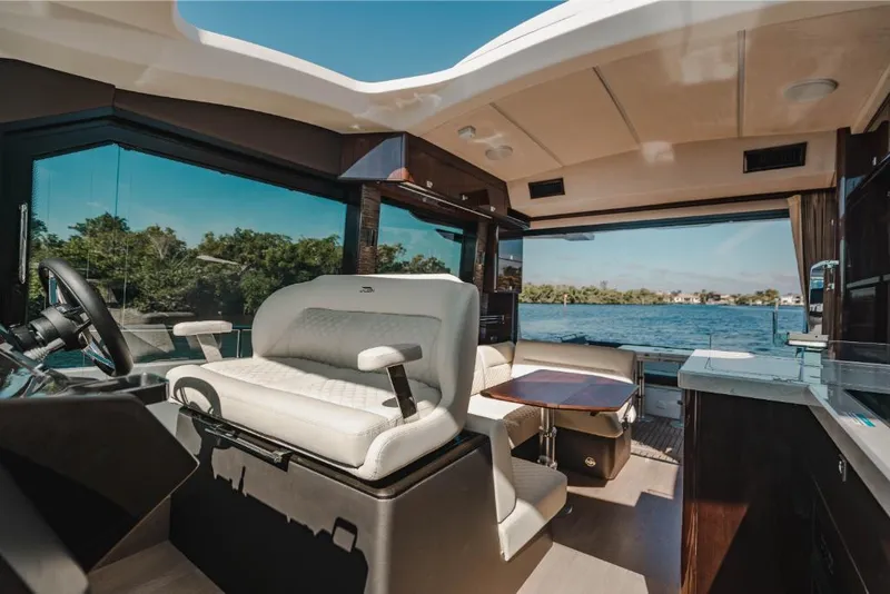 Slide: The Image of Galeon 410 HTC 2023 - 155