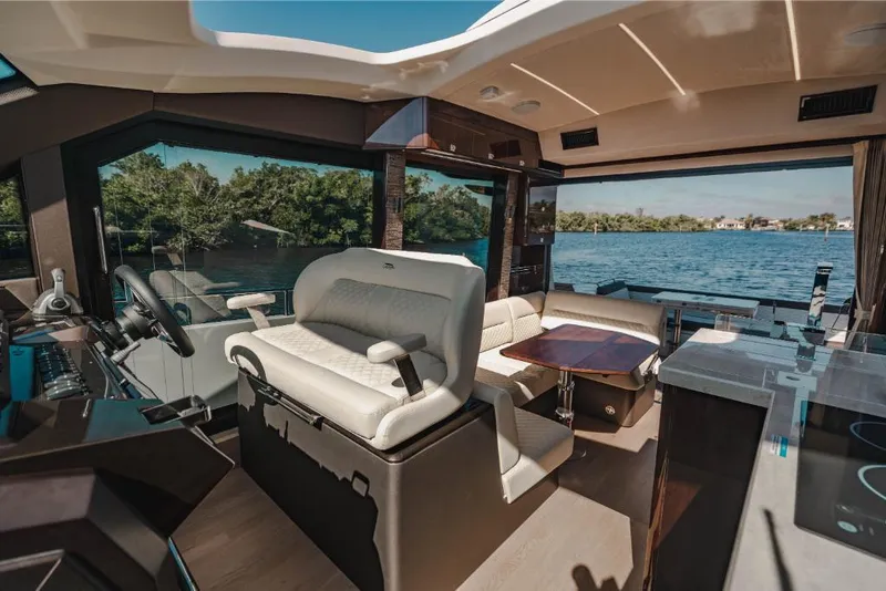 Slide: The Image of Galeon 410 HTC 2023 - 156