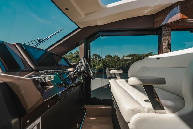 Slide: The Image of Galeon 410 HTC 2023 - 157