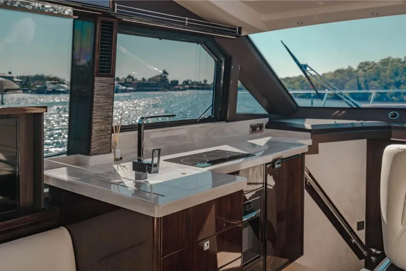 Slide: The Image of Galeon 410 HTC 2023 - 159