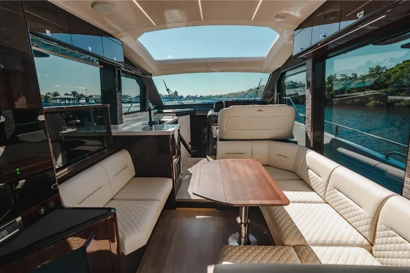 Slide: The Image of Galeon 410 HTC 2023 - 161