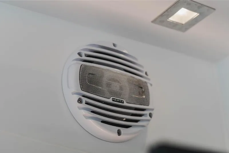 Slide: The Image of Galeon 410 HTC 2023 - 172