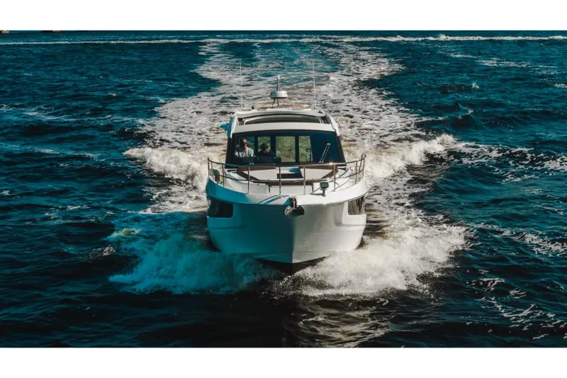 Slide: The Image of Galeon 410 HTC 2023 - 54