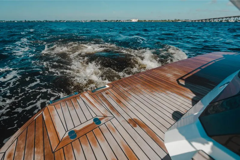 Slide: The Image of Galeon 410 HTC 2023 - 61