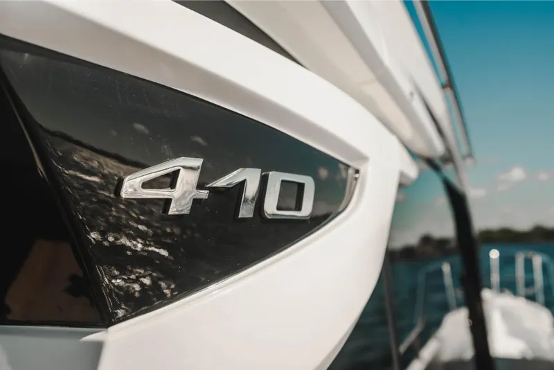 Slide: The Image of Galeon 410 HTC 2023 - 63