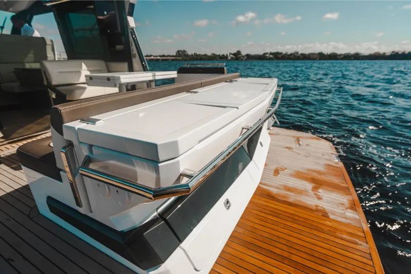 Slide: The Image of Galeon 410 HTC 2023 - 70