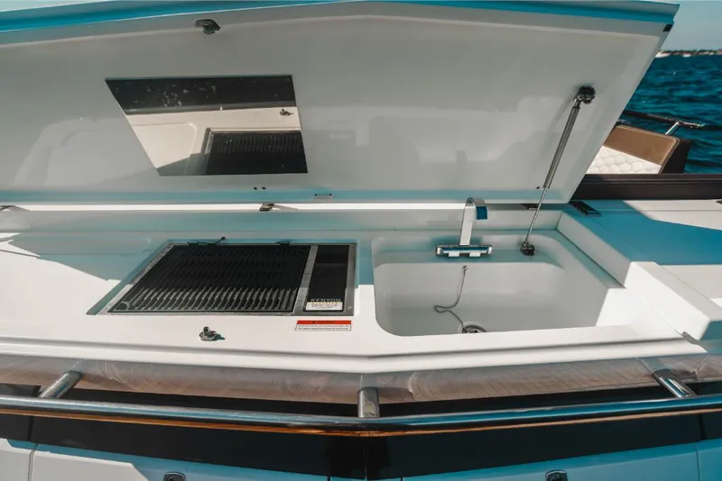 Slide: The Image of Galeon 410 HTC 2023 - 75