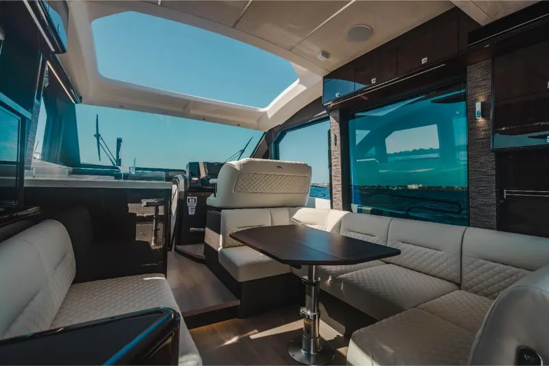 Slide: The Image of Galeon 410 HTC 2023 - 91