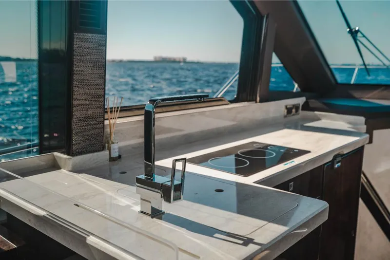 Slide: The Image of Galeon 410 HTC 2023 - 92