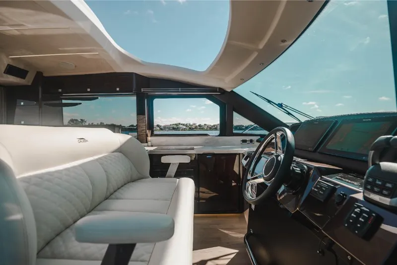 Slide: The Image of Galeon 410 HTC 2023 - 98